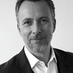 CELONIQUE Research Team